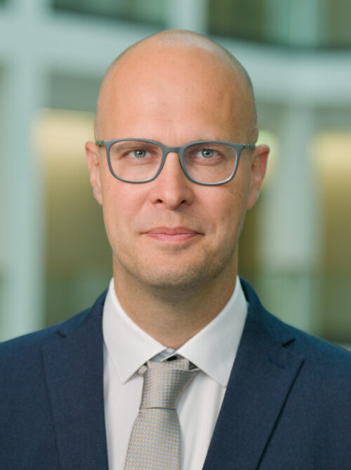 Prof. Dr. med. Dominik Paul Modest